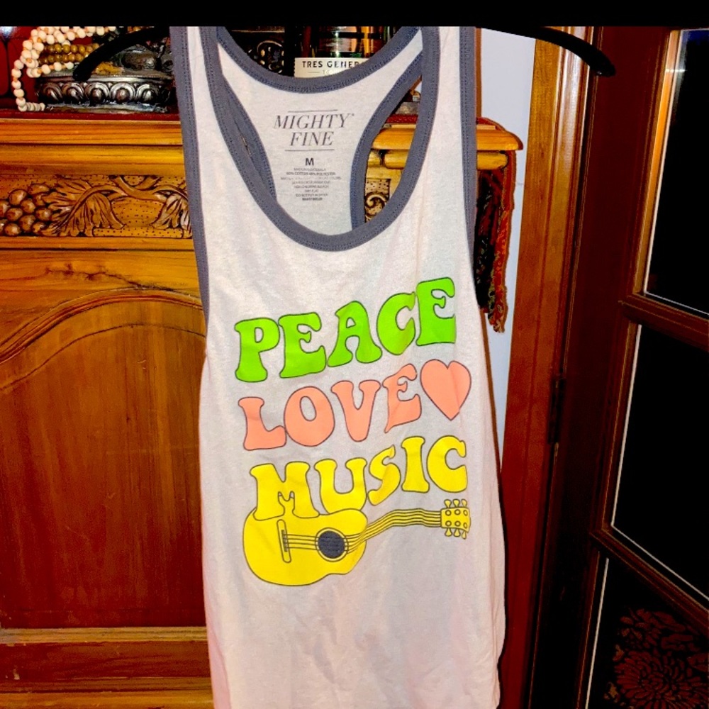 Tank top peace love music, white with black color and vibrant Rasta front